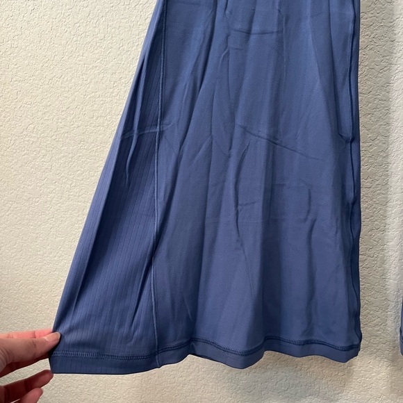 NWT Aerie Offline Sky Blue Super Flare Crossover Leggings size medium - Picture 2 of 6